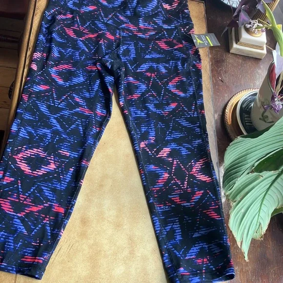 🌟New Old Navy active legging - Picture 8 of 8